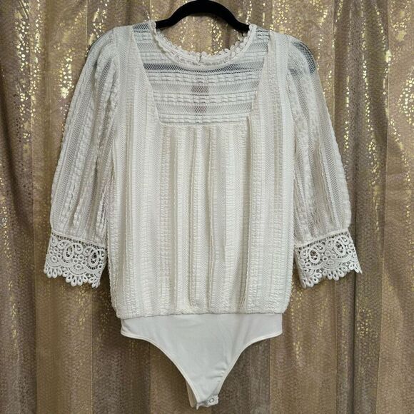 Express Tops - Express Ivory Lace Embroidered Quarter Sleeve Bodysuit Small